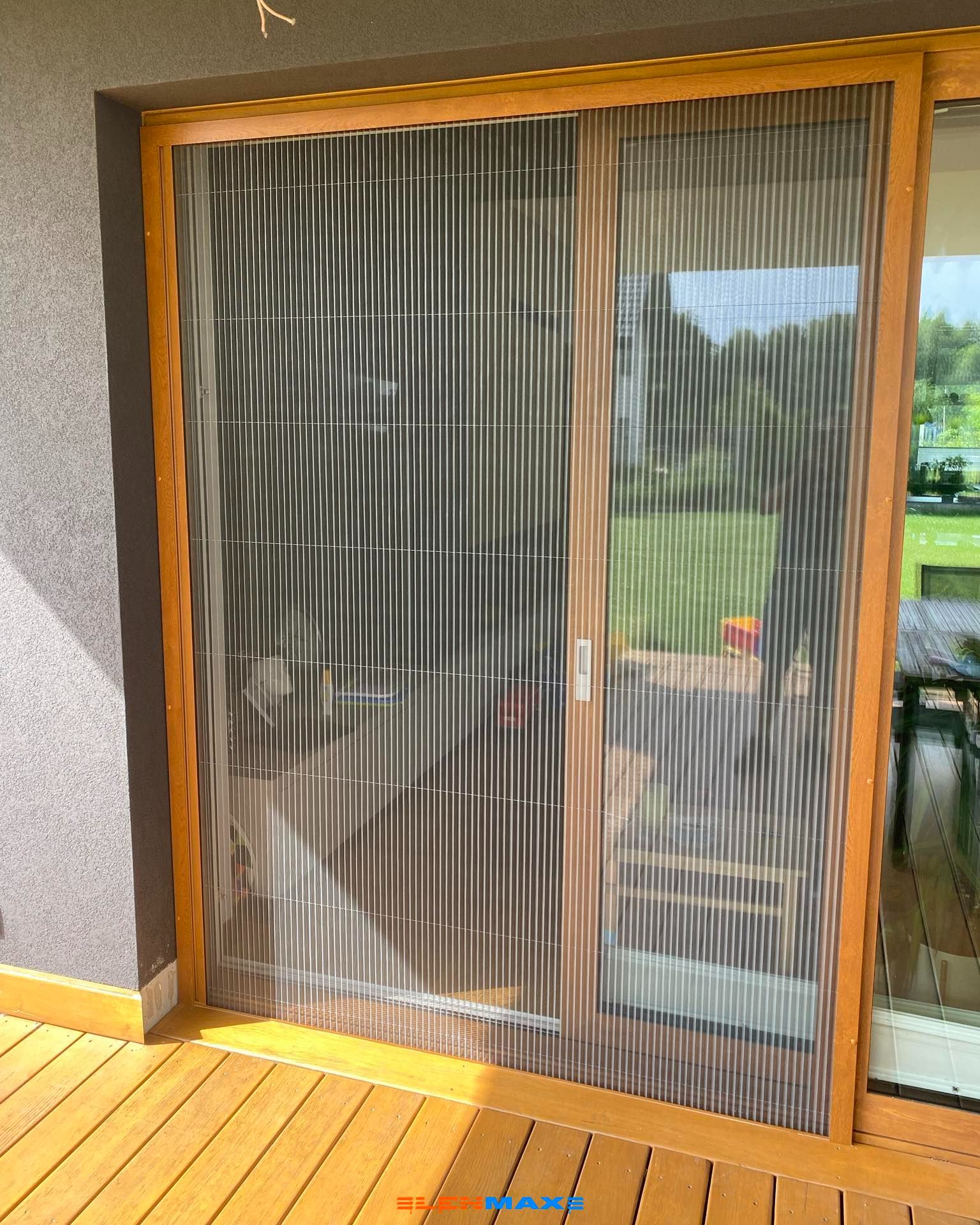 Moskitiery okienne i drzwiowe Moskitiera