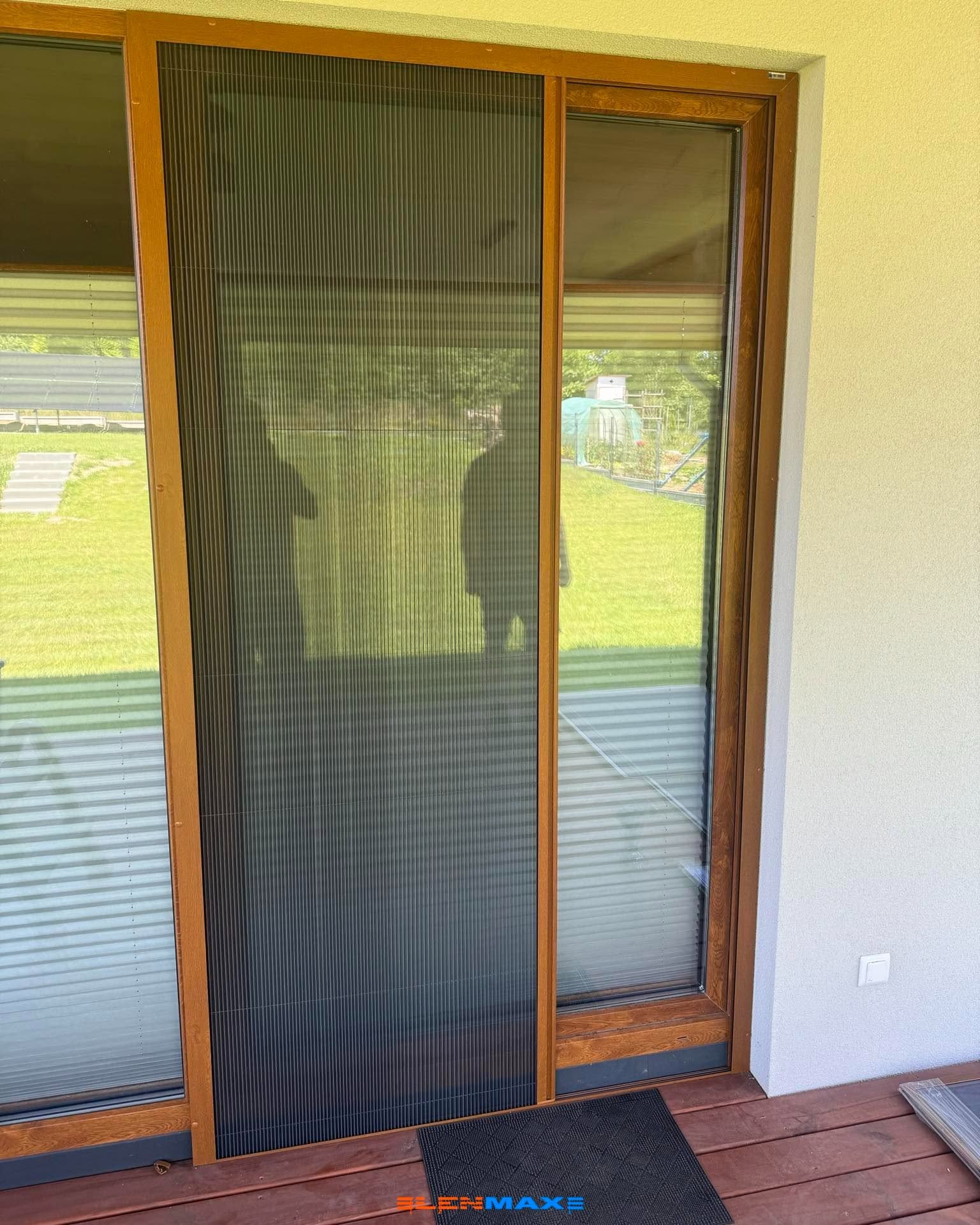 Moskitiery okienne i drzwiowe Moskitiera